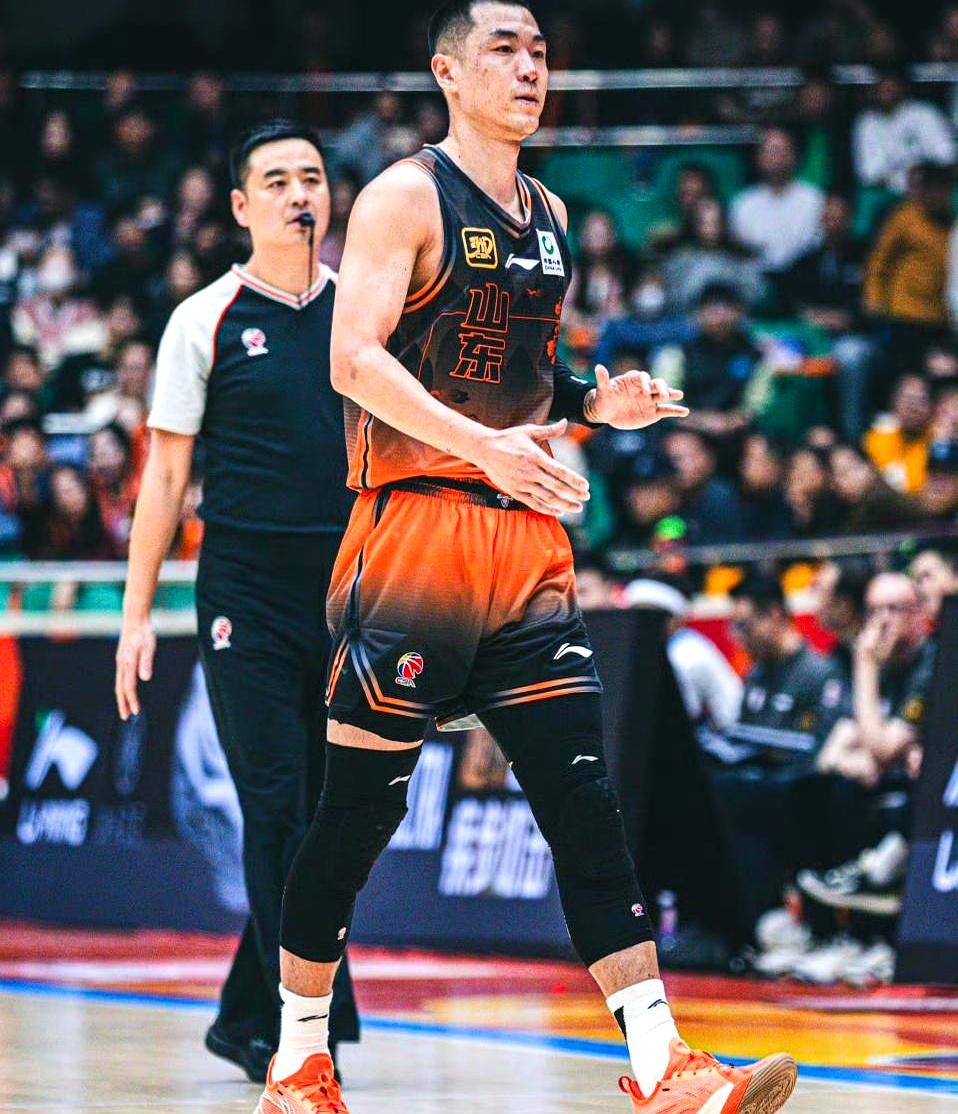 开云体育APP-关键时刻体能课后，里尔再遭质疑备战CBA季后赛，赛场秩序良好，团队化学反应显著(cba全力以赴官网)